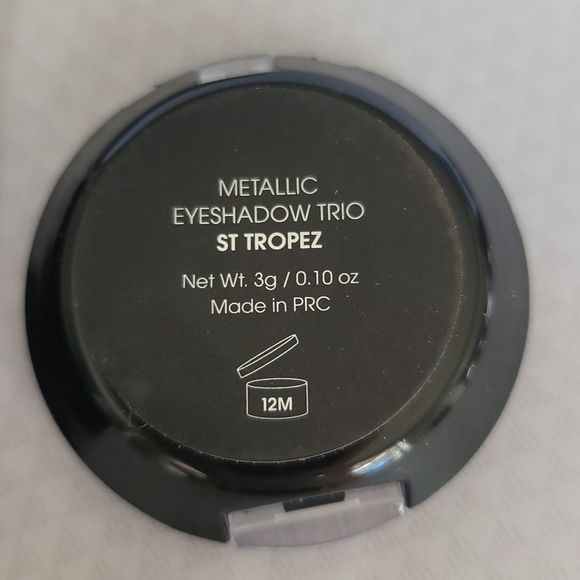 Model CO Metallic Eyeshadow Trio - St. Tropez - Picture 6 of 7